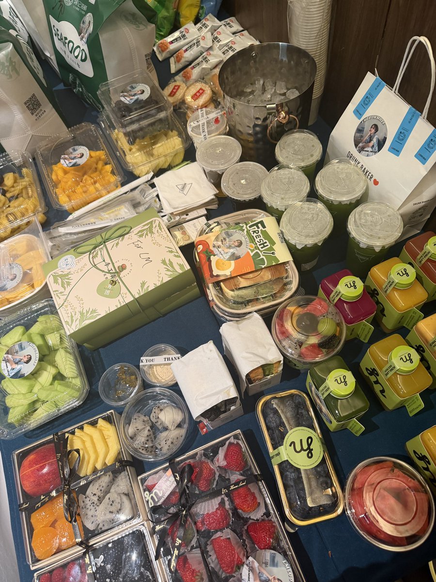 LMlookmhee tweet media