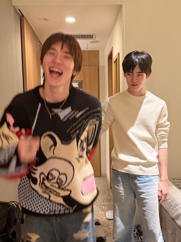 rei 🥯 tweet media