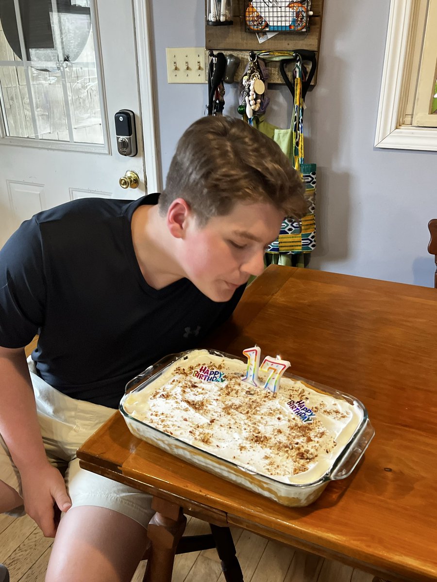 Kelly Cap tweet media