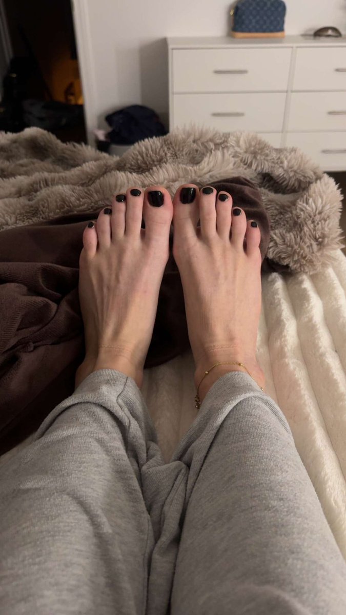 princess mia tweet media