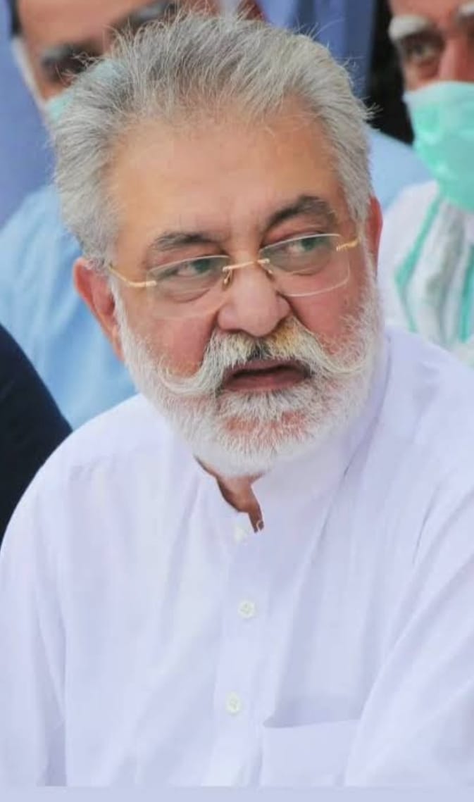 ہر نماز کے بعد ایران کے بھائیوں کے لئے دعا کریں 
اکیلا ایران ان یزیدوں سے نبرد آزما ہے
کوئ بھی ملک (اسلامی)ایران کے ساتھ نہیں 
جو اکیلا ہوتا ہے اس کے ساتھ پروردگار ہوتا ہے

عید نماز کے بعد جماعت سے خطاب ،اور ایران کے حق میں دعا 
پیر صاحب پاگارا
سید صبغت اللہ شاہ راشدی