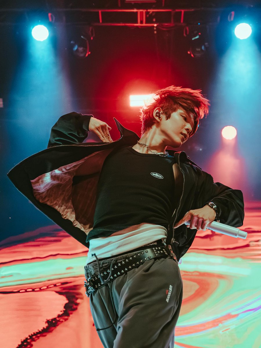 앐 tweet media