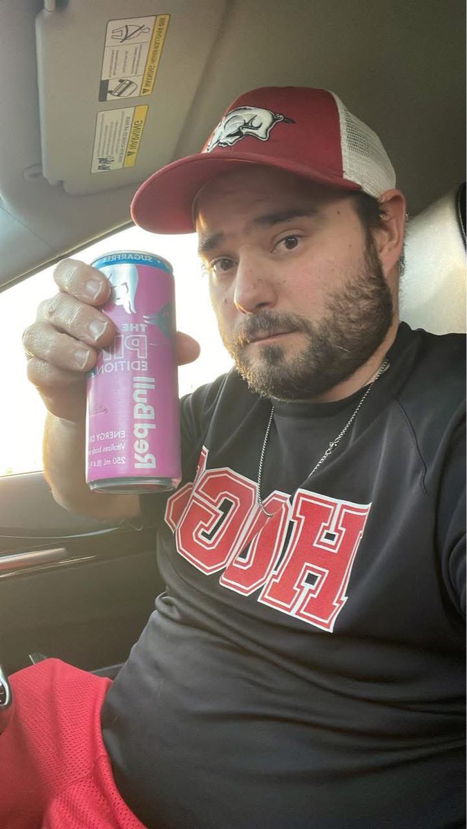 MikeAppleB tweet media