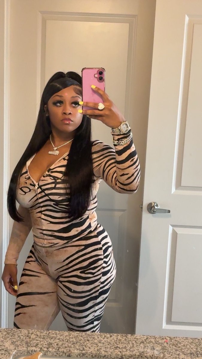 Beauty&class tweet media