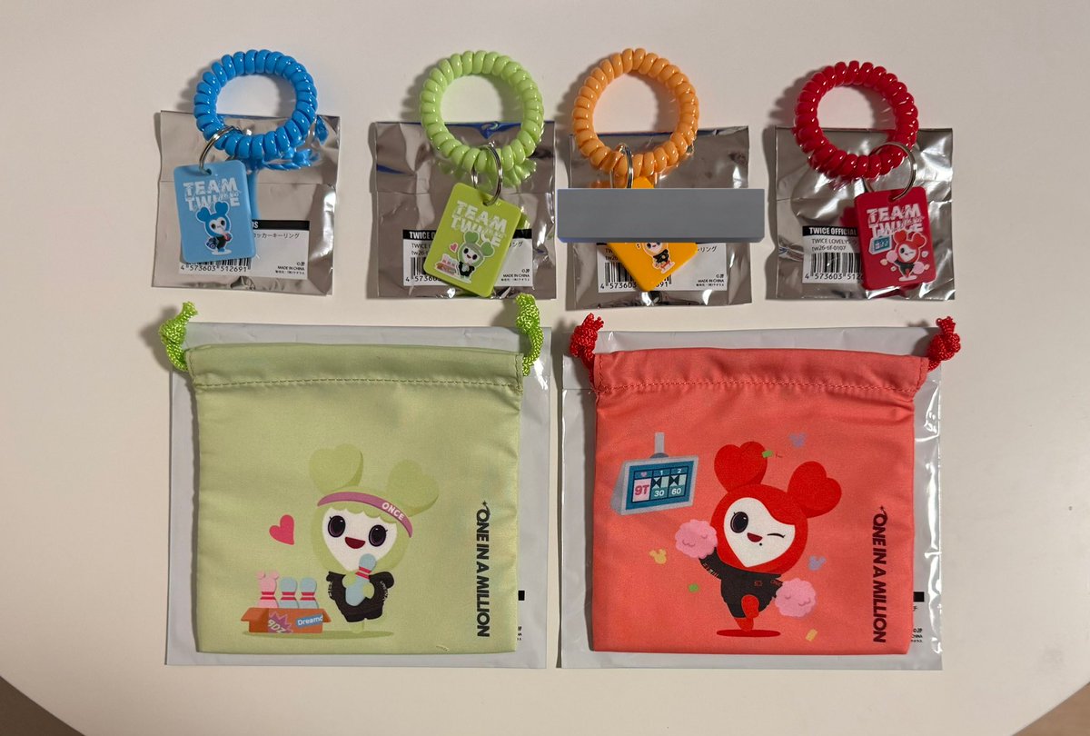 yuk0. (お取引用) *プロフに注意事項あります tweet media