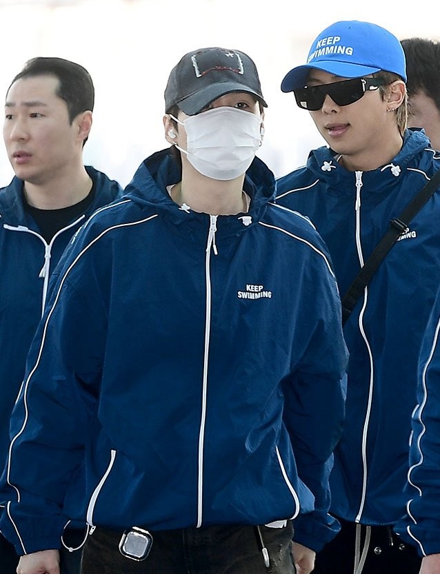 이른 비행

───  #SUGA