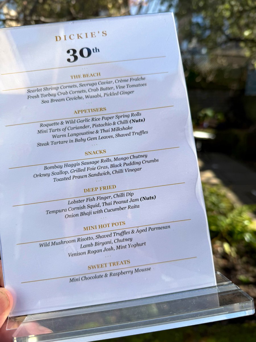 Roger Jones tweet media