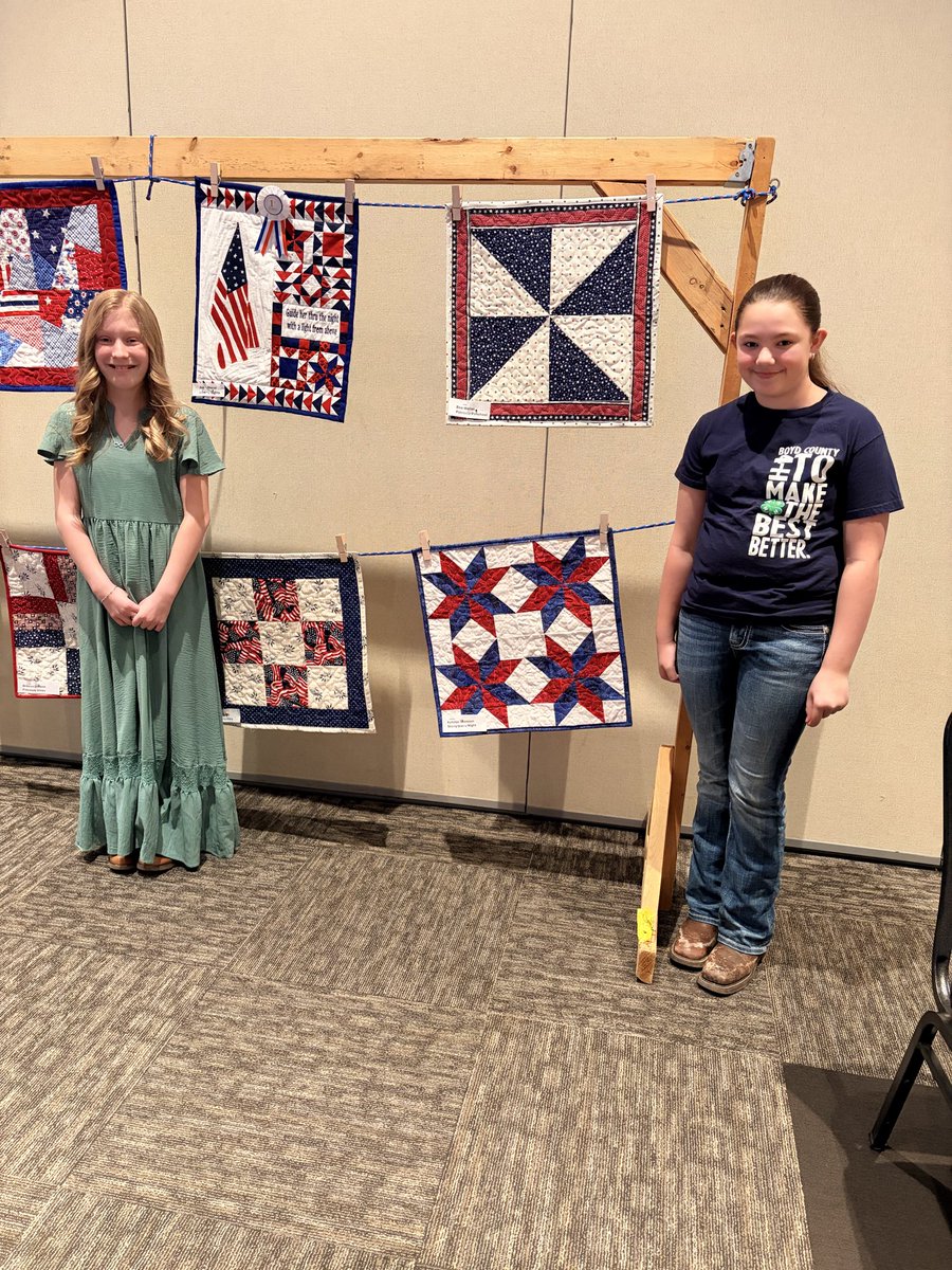 boydsbistro's tweet photo. Today Boyd Co. Middle students were asked to present at the Rowan Co. Regional Quilt Show &amp; tell about their 4H Under Our Wings Quilts of Valor. 10 students were in the block challenge display &amp; 3 students spoke along side Becky Lynch, FCS teacher and Mrs Geri Willis, Volunteer https://t.co/MW28VWyKBV