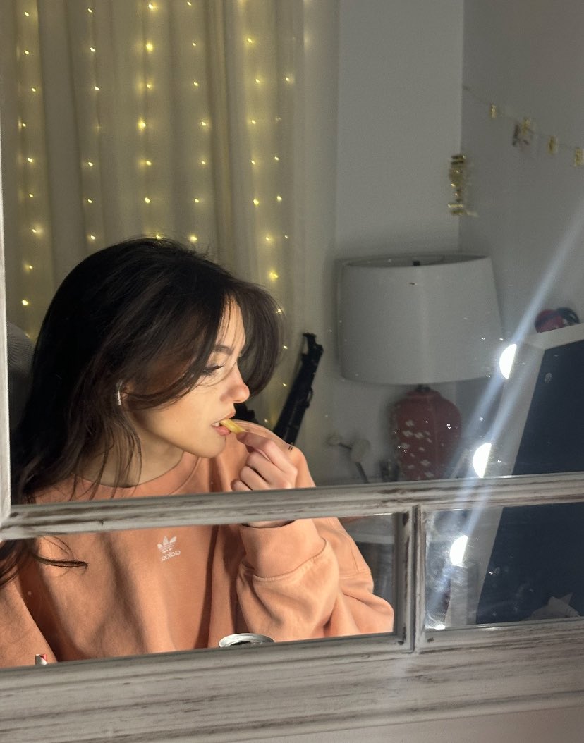 karebear tweet media