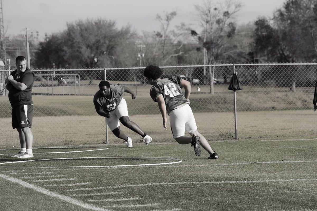 Continuing to build towards spring ball… 

#OwnIt #1ROAR 🦁