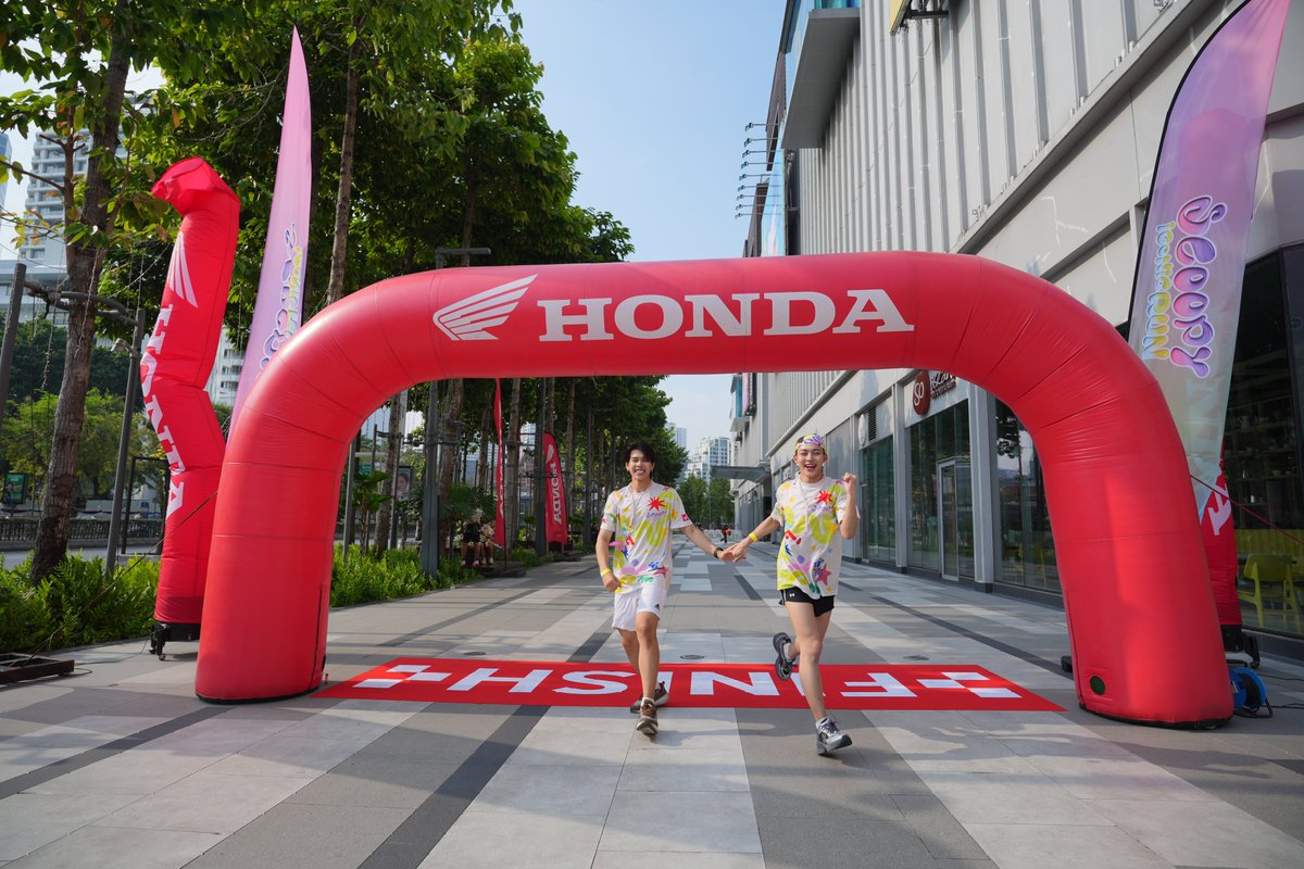 Hello Asian tweet media