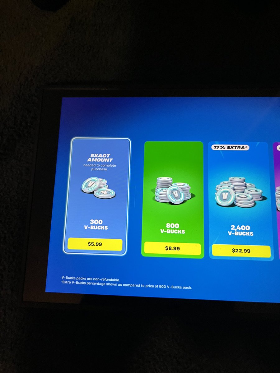 Eeveechuster tweet media