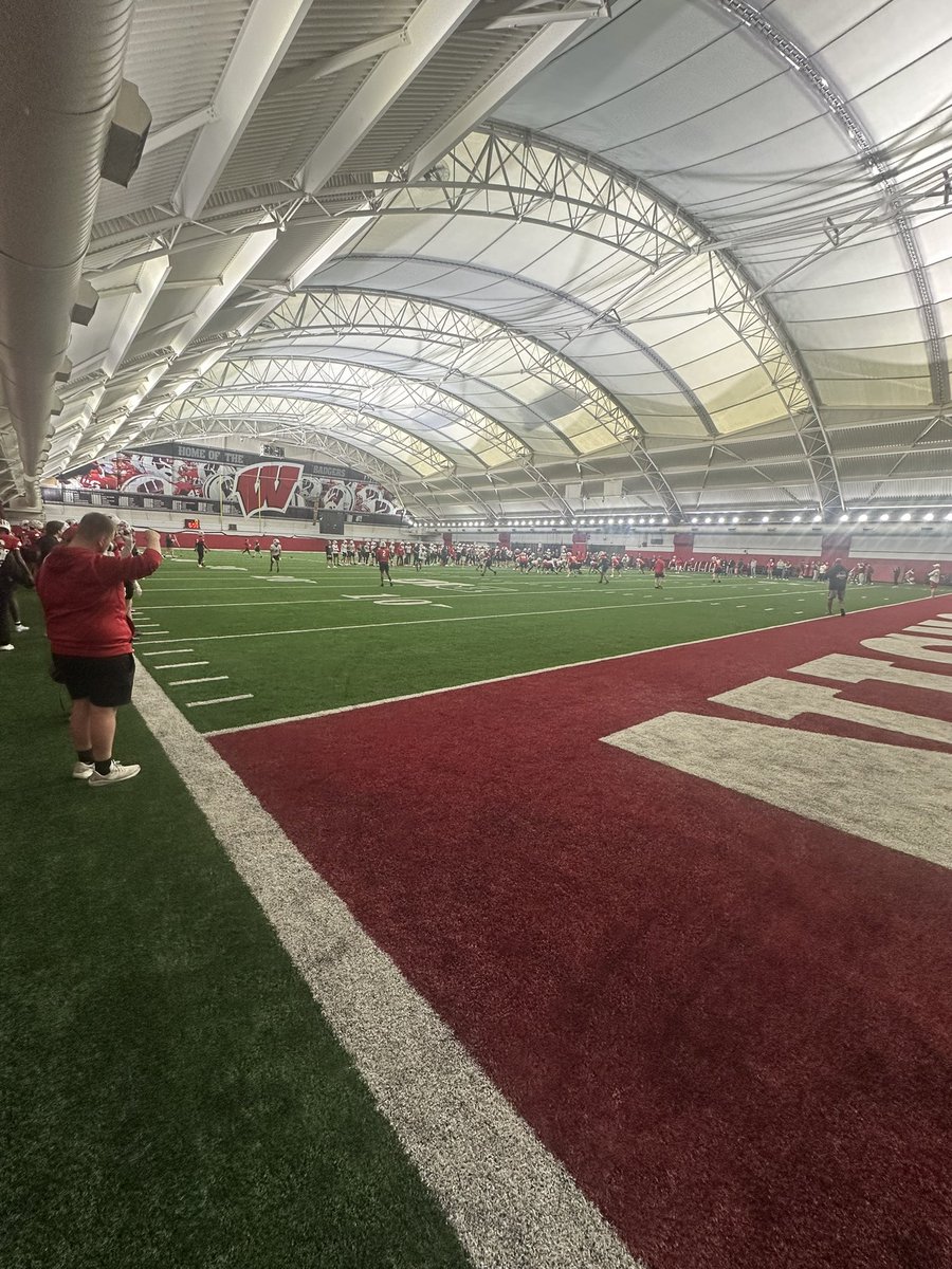 Evan Via tweet media