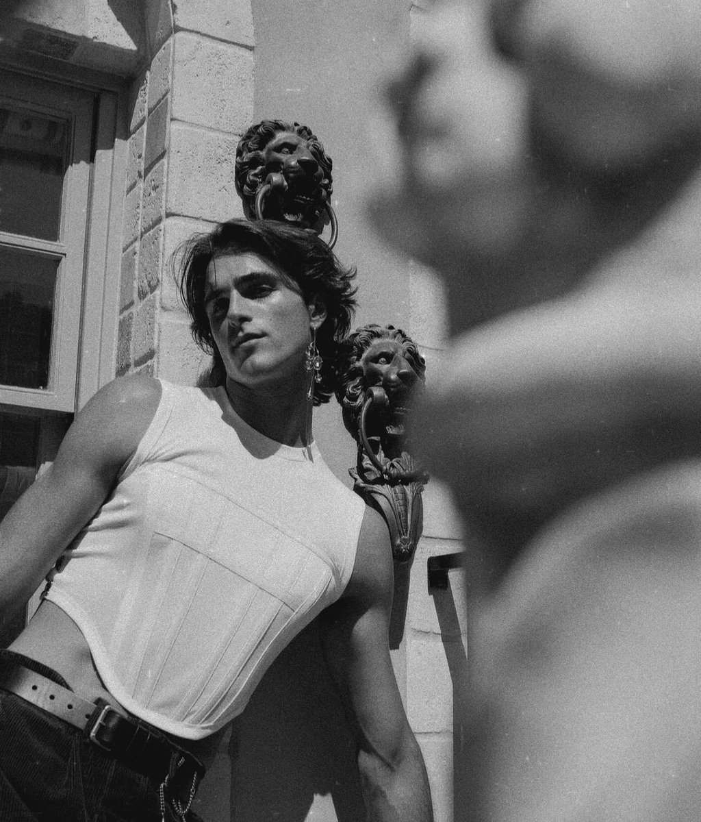 Bแดษขสแดs Bแดsแด tweet media