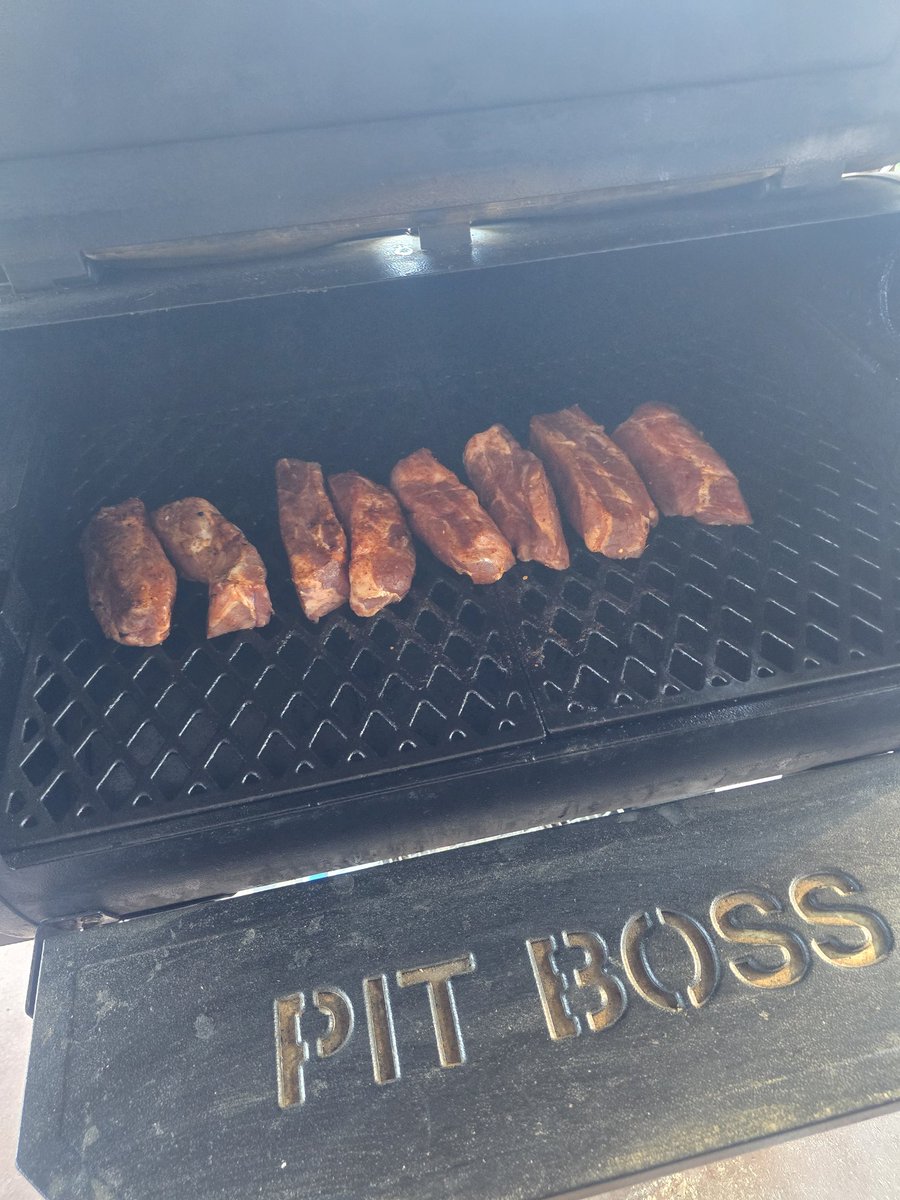 Grumpykore tweet media