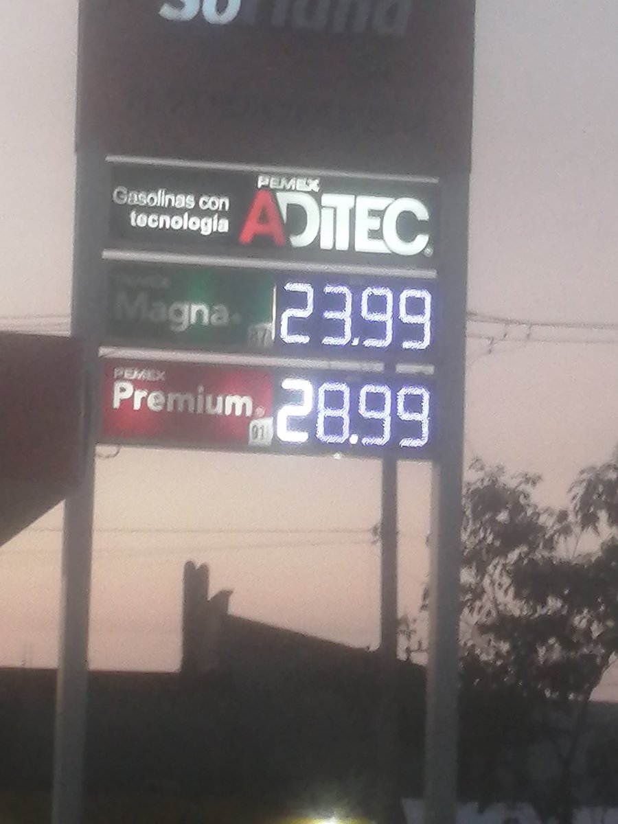 Señora Presidenta <a href="/Claudiashein/">Claudia Sheinbaum Pardo</a>, no se vale. Ya empezaron los abusos de los mismos de siempre, póngales un alto a todos esos inombrables, no dependemos del petróleo del estrecho de Hormuz, y somos casi autosuficientes en México. Premium $28.99 y Magna 23.99 Tabasco.
Gracias!