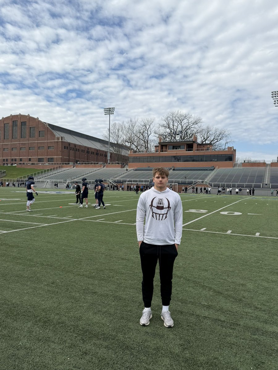 Brody Simpkins 27’ LB/EDGE tweet media