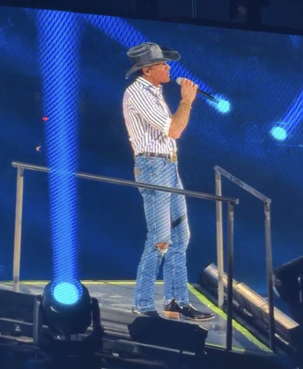 McGraw Royals 🌻 tweet media