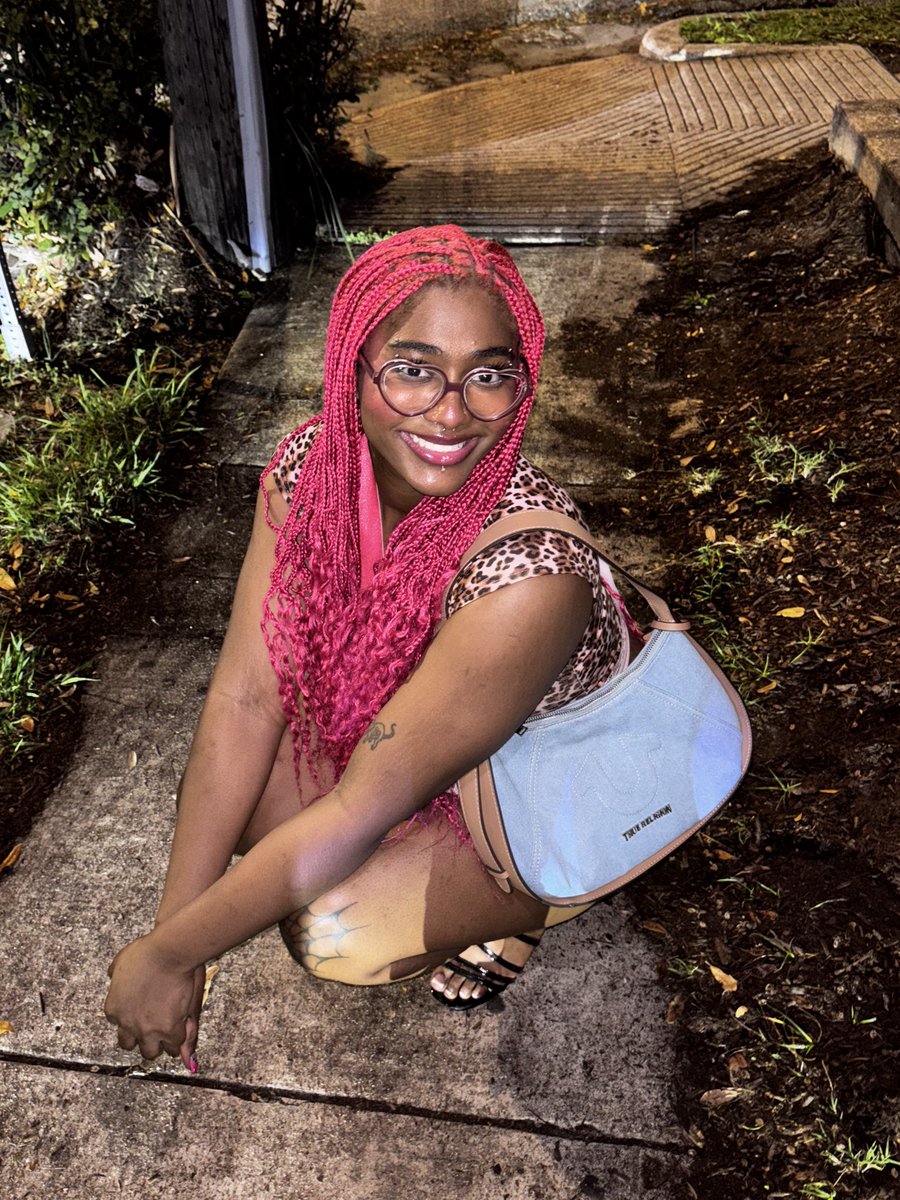 andy 🌷 tweet media