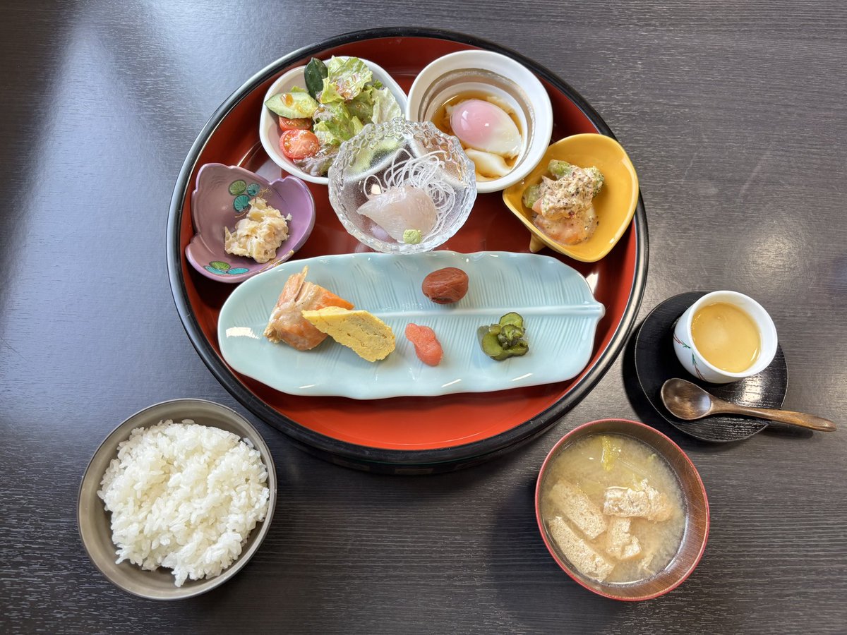 しっかり朝ごはんを食べたから超眠たいよ〜
もうチェックアウトの時間だよ～