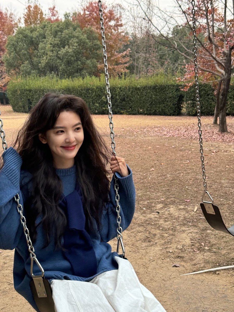 VACATION's ABBY tweet media