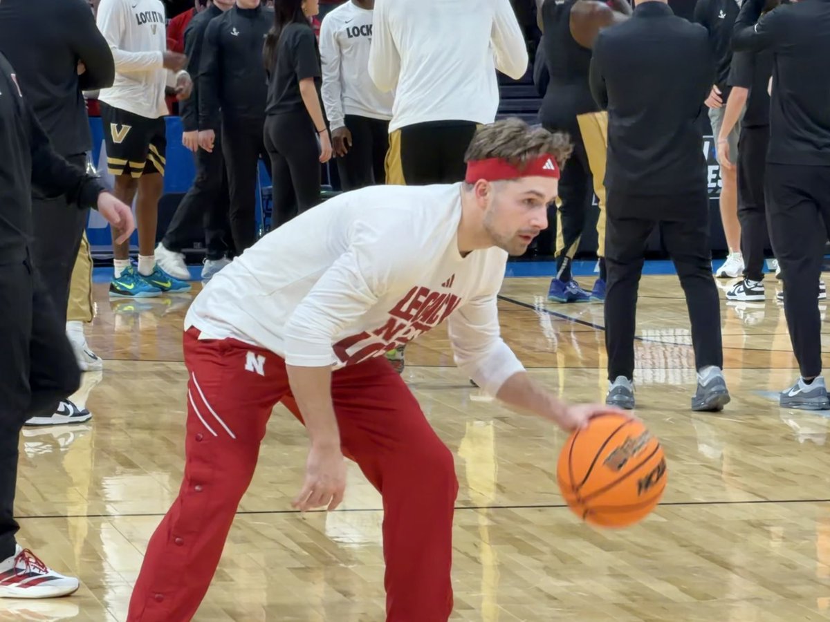 MasonKernMedia's tweet photo. Sam Hoiberg turns 23 today

He got his birthday wish of still playing basketball with the #Huskers

Special year for him, Charlie and Fred — an the whole Hoiberg family

No matter what happens in the Round of 32, nobody can take this season away from them https://t.co/vPIZJxjRGn