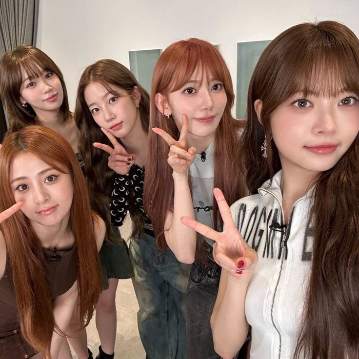 eeve on fire 🩷 tweet media