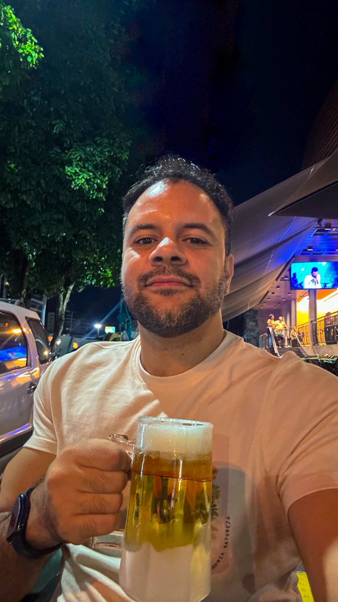 dalmirrr's tweet photo. Melhor hora 🍺 https://t.co/lwOFjZiBDi