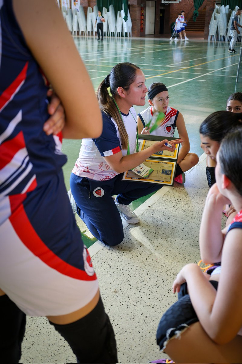 Jesuitas Colombia tweet media