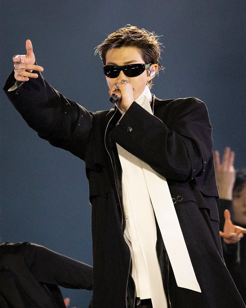 ٠࣪⭑eva tweet media