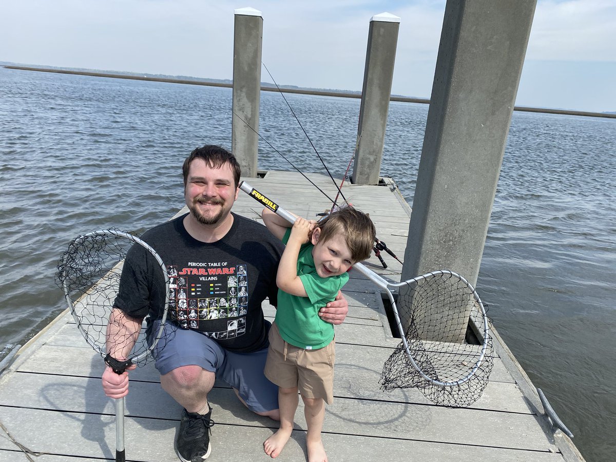 JSanPizzaMan's tweet photo. Took the boys on their first crabbing trip! (We only caught one…) 🦀 https://t.co/2FnDQy0nk0