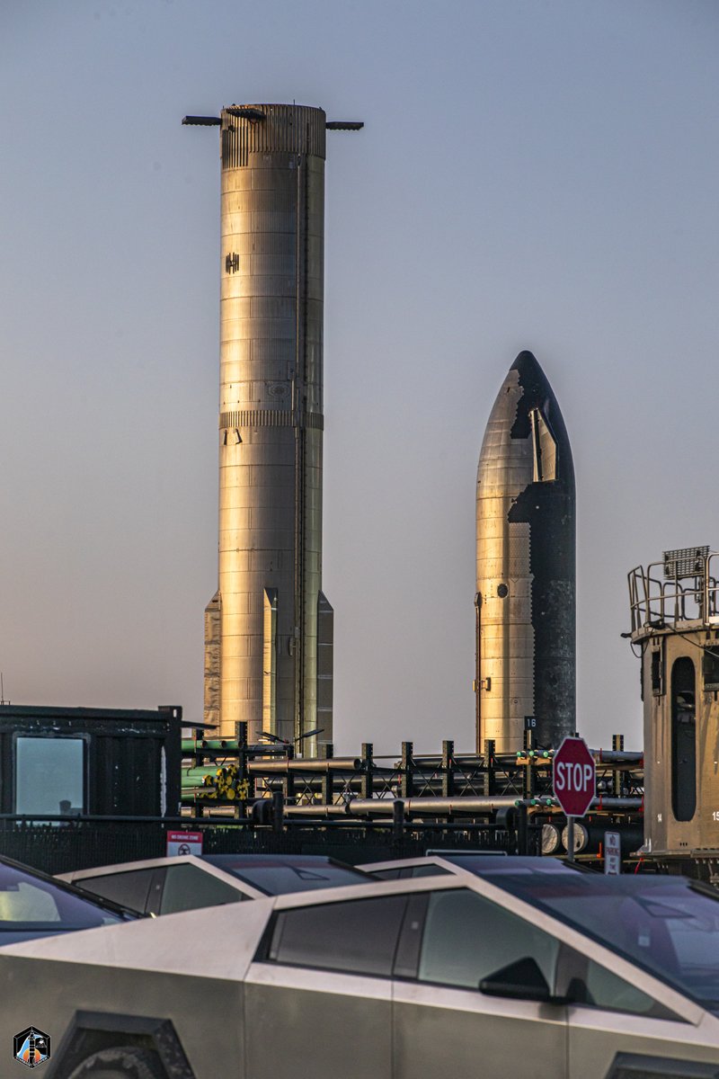 Starbase Surfer tweet media