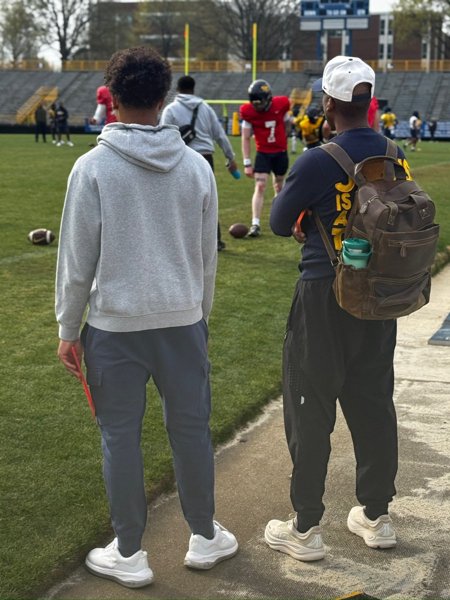 Had an amazing visit today at <a href="/NCATFootball/">Aggie Pride</a> Loved being there and huge thanks to the coaching staff for inviting me out, can’t wait to be back! <a href="/alex_purviance/">Alex Purviance</a> <a href="/Greg_Mcghee2/">Coach Mcghee</a>