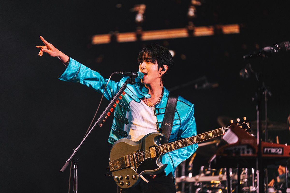 StarArena_'s tweet photo. 📷 Check out the official photos and relive the moments from <2026 CNBLUE LIVE WORLD TOUR ‘3LOGY’ in Singapore> 

🔗 https://t.co/P3RVPTLdyG

Photo credits: @ckstarsg 

#CNBLUE #CNBLUEinSG #씨엔블루 #3LOGYINSINGAPORE https://t.co/eAbj7kphWH