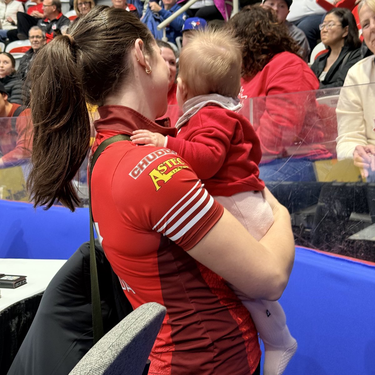 Curling Canada tweet media