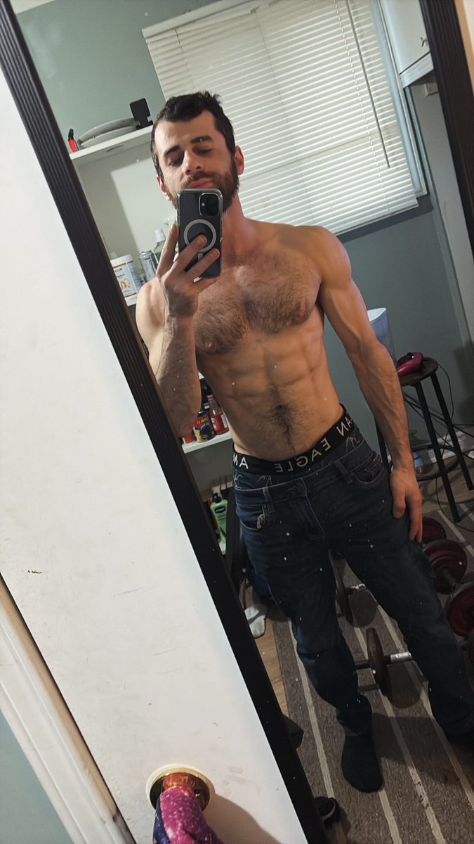 Maxwell White tweet media