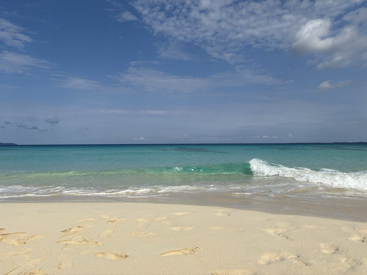 jpnmapuri's tweet photo. 砂山ビーチ🏖
めちゃめちゃ綺麗 https://t.co/tKgs8wO0Ew
