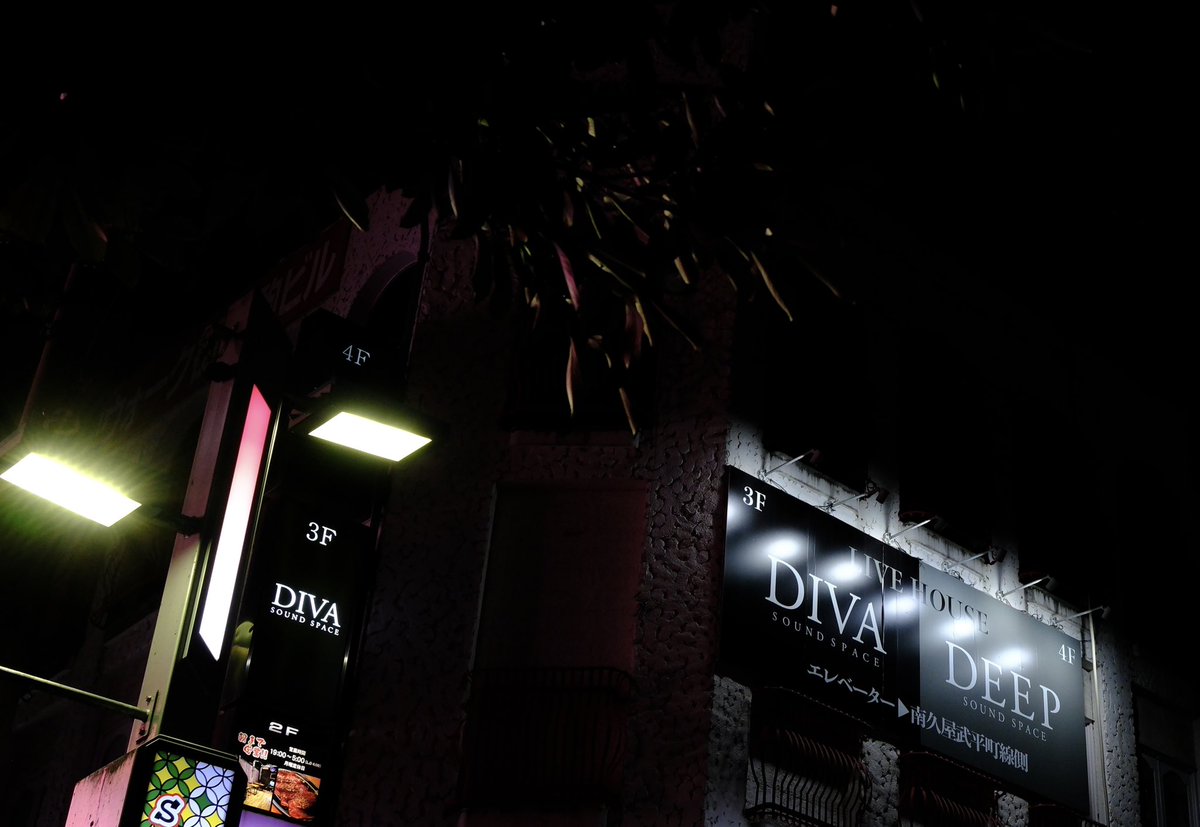 S.snafkine tweet media