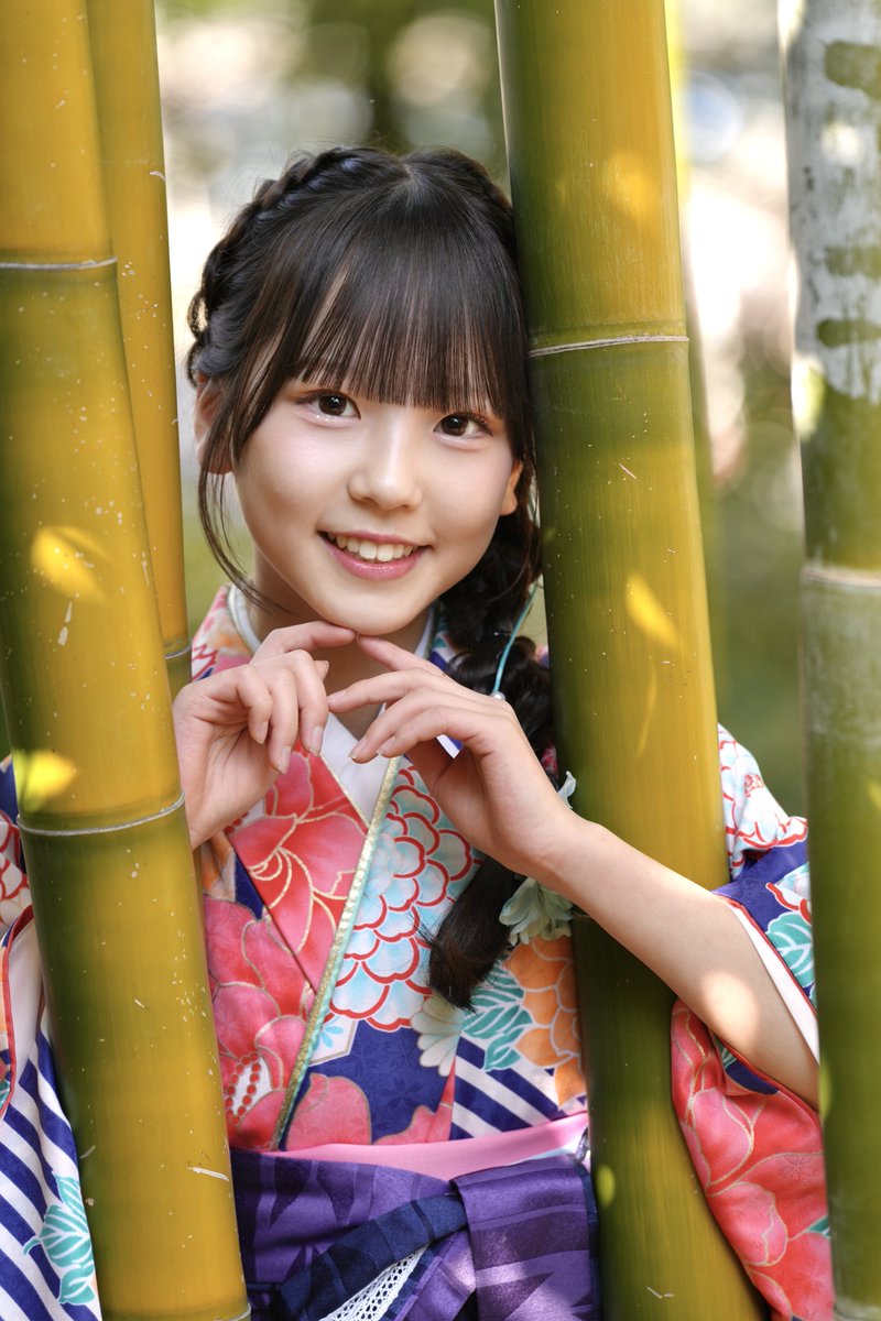 小倉未織さん

2026.3.21
N GRACE 袴団体撮影会 -小学校卒業記念-
＠久屋大通庭園フラリエ
#ルチアーズ

久屋大通の南端にあるレストラン併設の広めの公園⛲️
竹林もあります🎋☺️