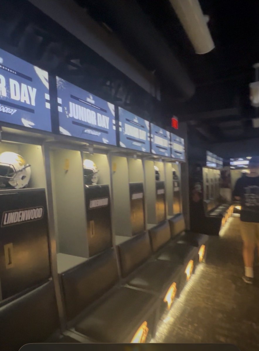 Logan Oros 27’ | LB-ATH | Wheaton Academy HS #agtg tweet media