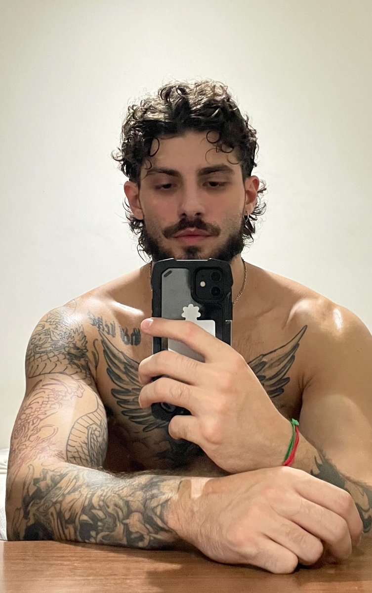 Pllazer ⋆ tweet media