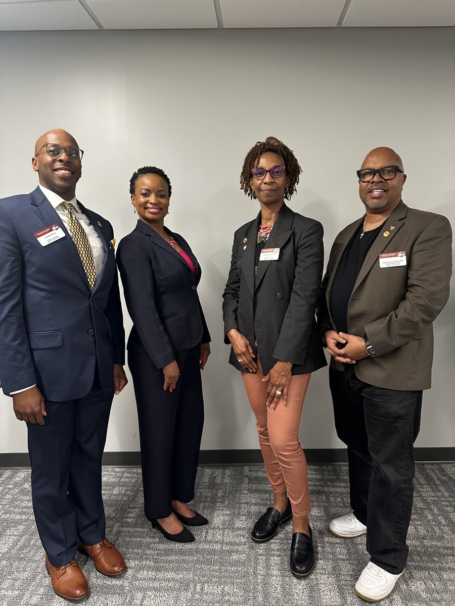 hurricanedave's tweet photo. What an incredible day at the Toastmasters Division B &amp; C International Speech Contest held at the Buckhead Library! 📷📷
A huge congratulations to Division Directors Loie Chambers and Lincoln Burrus, Chief Judge Khalliah Gordon, and Contest Master Brenda Poe-Conley. https://t.co/HDjYi46gC1