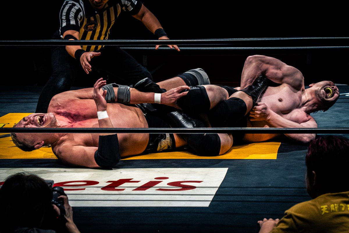 かるかん tweet media