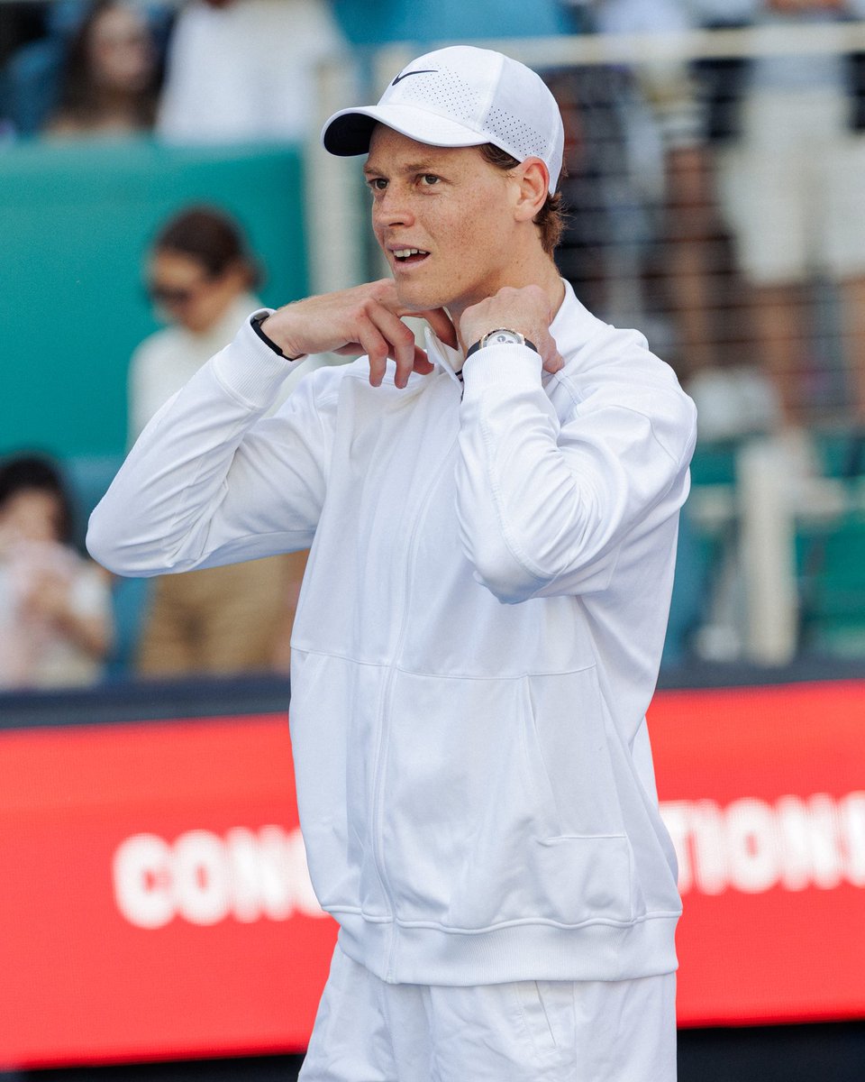 crystall8ksat's tweet photo. 260321 Jannik Sinner at Miami Open

@janniksin 

Credit: Crystal Li shot for Alamy Live News

#janniksinner #sinner #miamiopen #atptour #sportsphotography https://t.co/n7BNDlDOAW