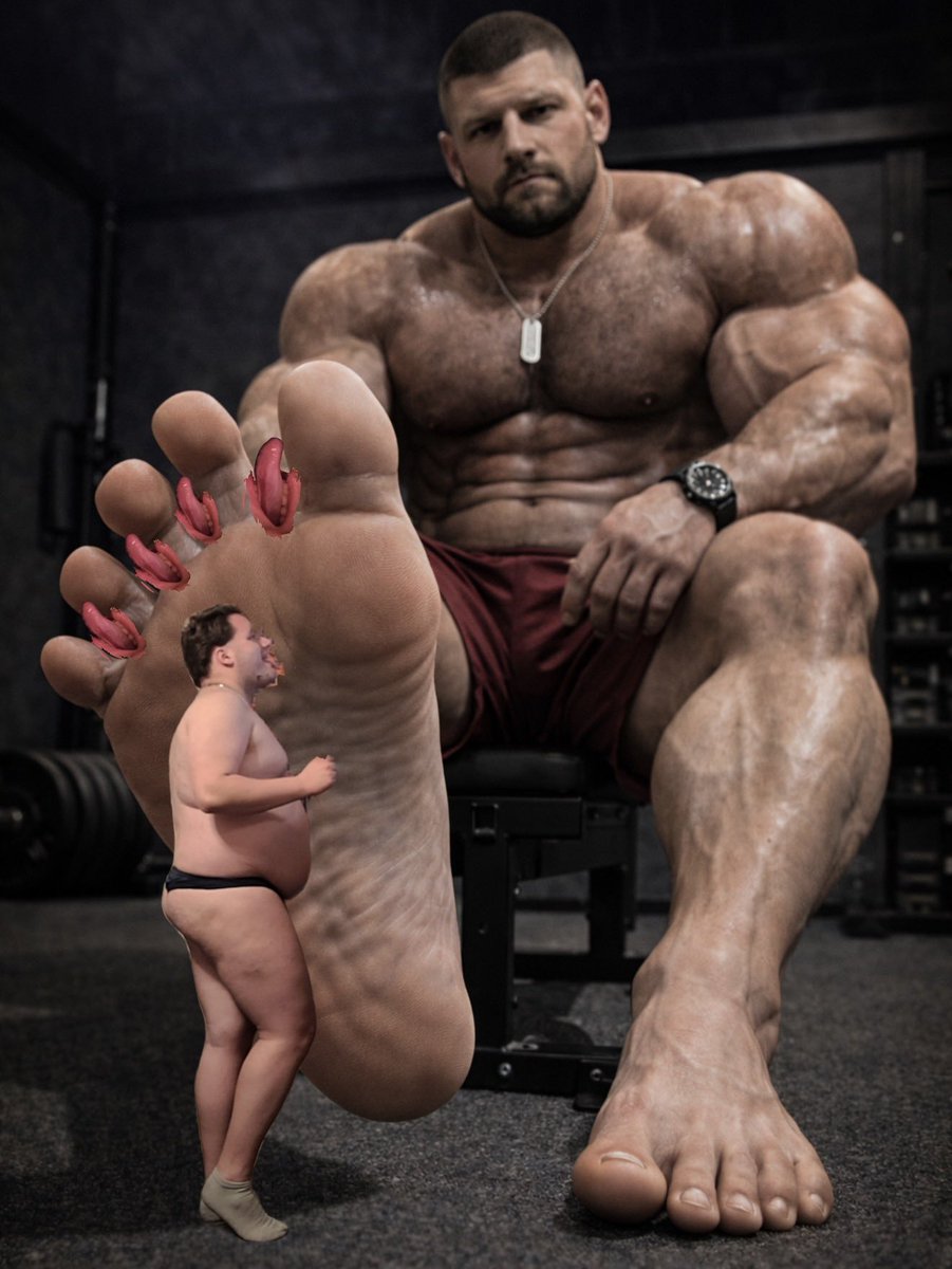 FittnessLewis's tweet photo. Lucky son,s tongue in between his dad's toes always makes dad happy https://t.co/mcw6RFhN5g