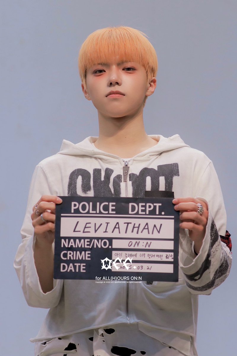 𝗢𝗙𝗙. tweet media