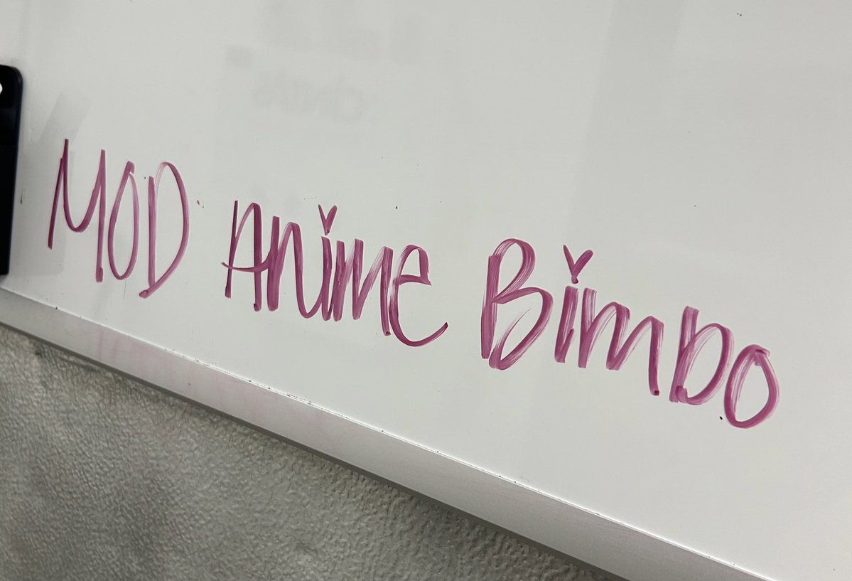 Grimmy 🐾🤍 〘 VBimbo 〙 tweet media