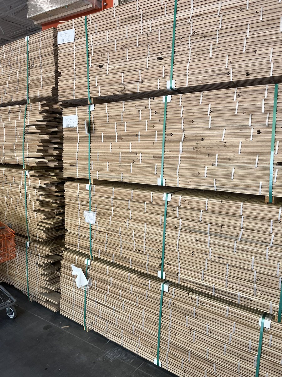 eloniswatching's tweet image. Picked up my wood flooring for the second cabin build out (actual hardwood none of that vinyl faux wood bullshit), finished with another dry aged ribeye with all the sides and another bonfire to end the night. #camping #building