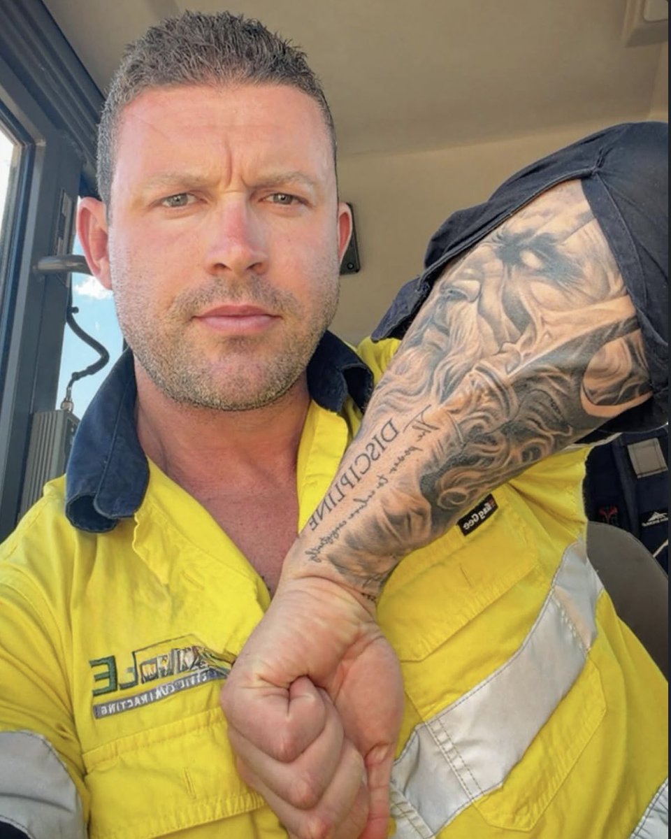 Hot Tradies tweet media