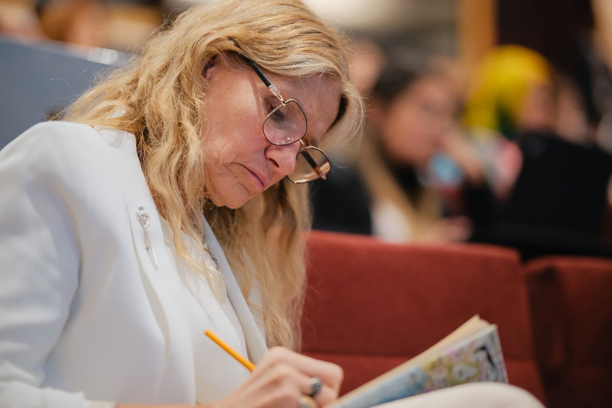 Silvia Perazzo tweet media